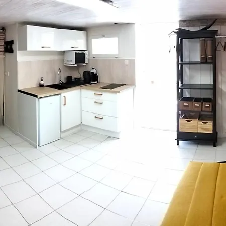 Ξενοδοχείο Avec Terrasse Au Calme