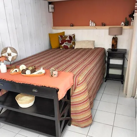 Ξενοδοχείο Avec Terrasse Au Calme